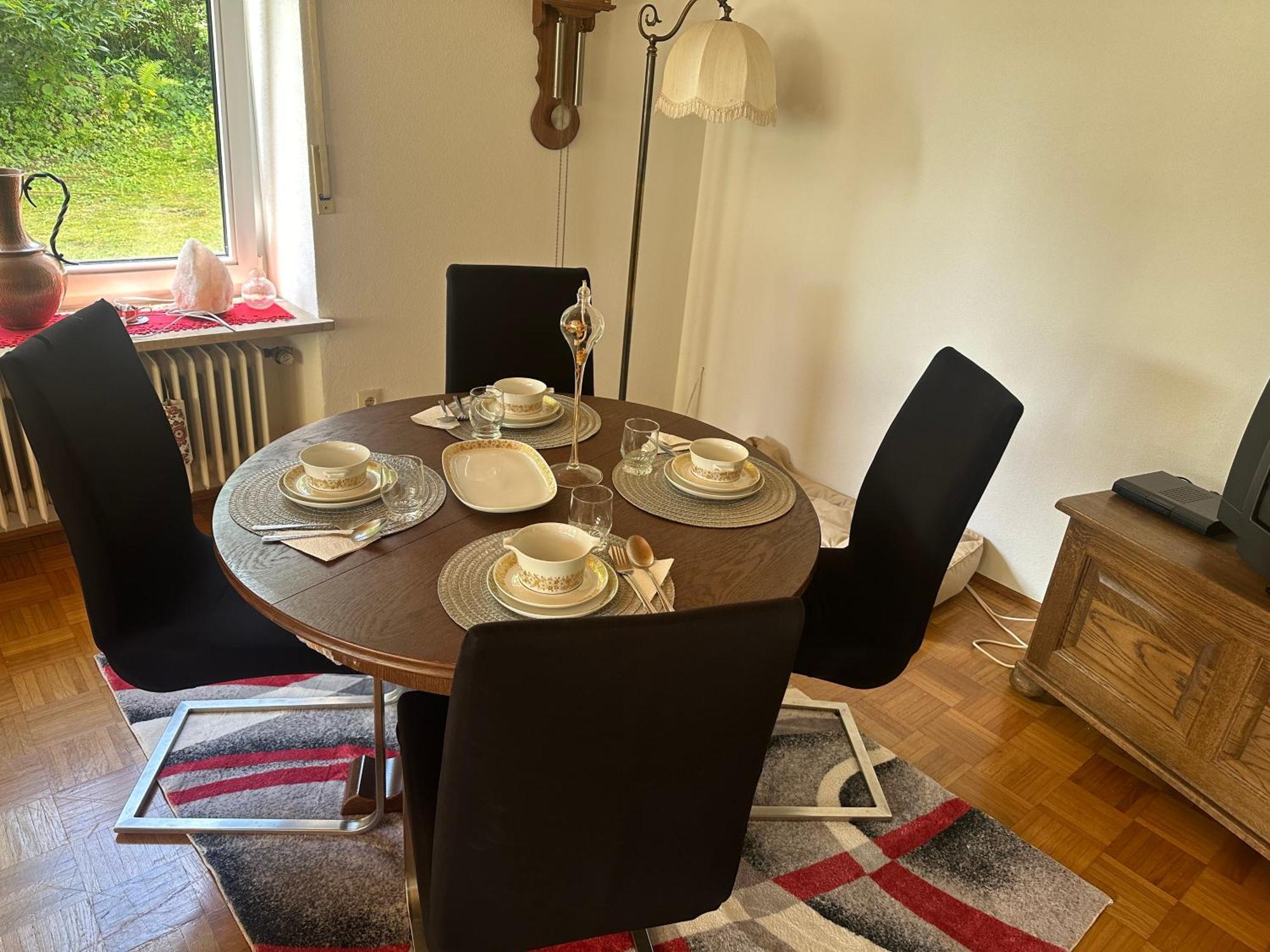 Glueckliche Ruhe Appartement *